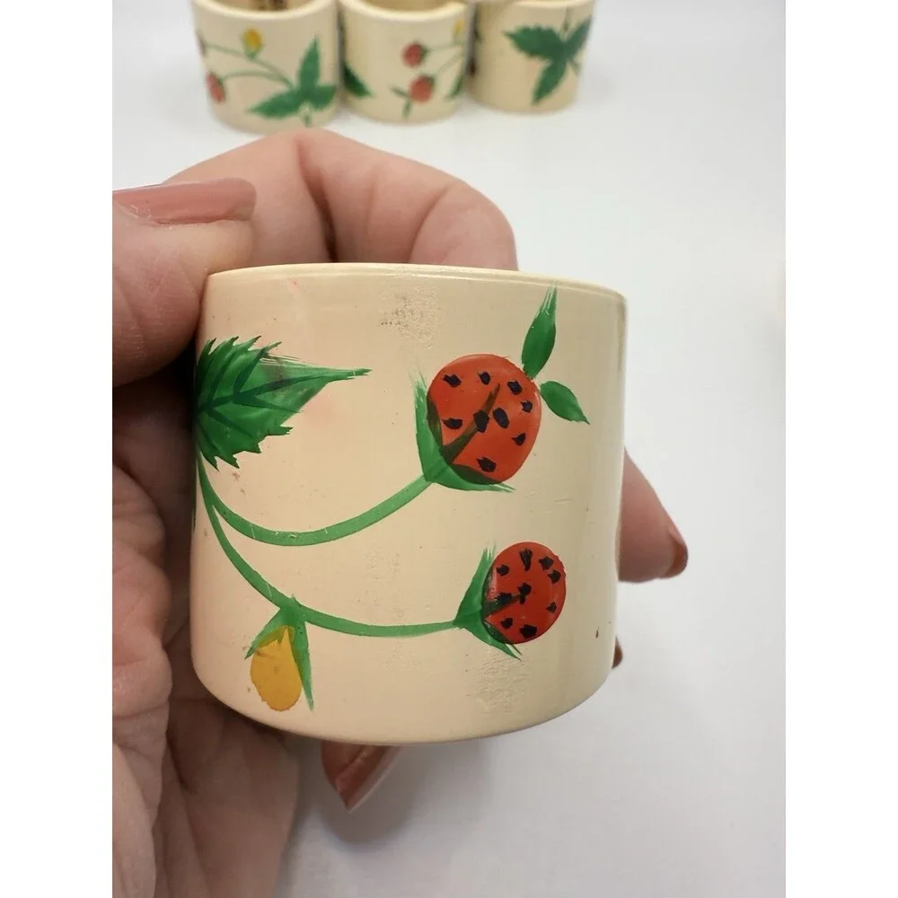 Strawberry Napkin Rings Holders Resin Set of 6 Farmhouse Summer Country